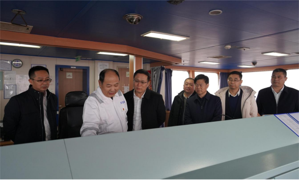 省纪委监委派驻江苏交控纪检监察组组长周奇恒 调研江苏尊龙中国官网