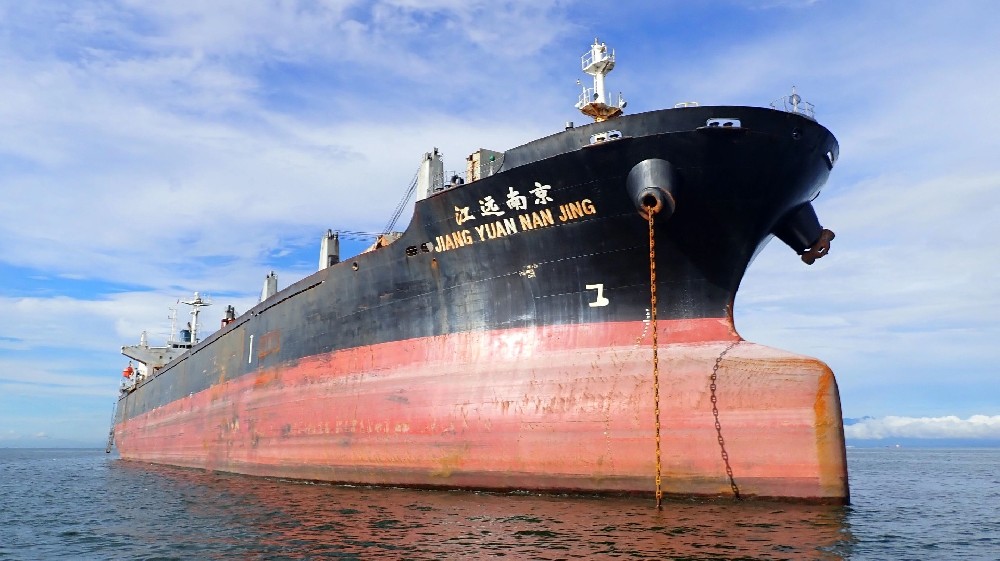 尊龙中国官网故事 | 功勋谢幕 新程启航——“江远南京”轮在舟山船厂完成交接