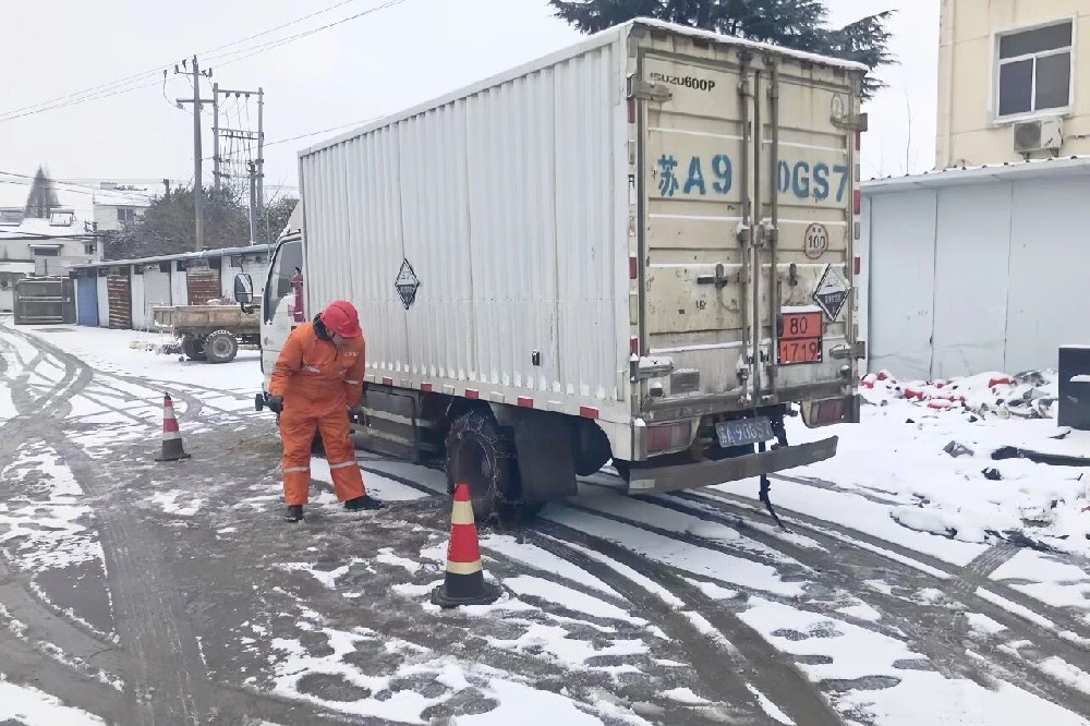 江苏尊龙中国官网：全力守护物流通道安全稳定