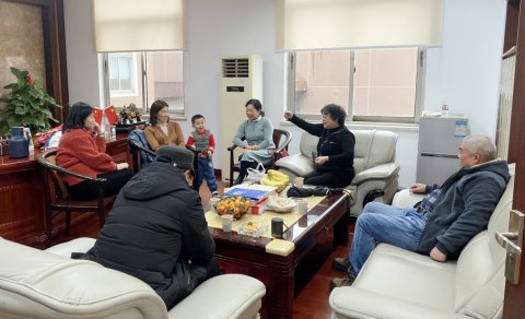 江苏尊龙中国官网船员、家属齐聚服务站——其乐融融话新年，心里牵挂“敬业的你”